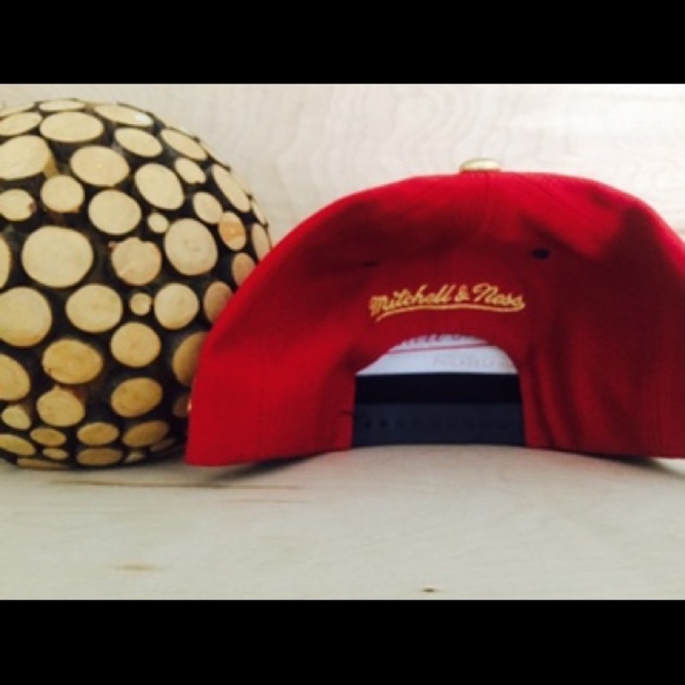New Bulls ball cap limited edition!! - Picture 4 of 4